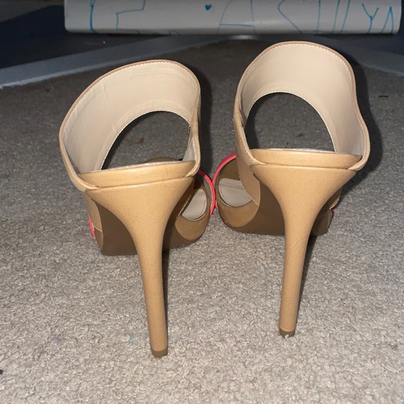 Jessica Simpson Mules - Picture 2 of 3